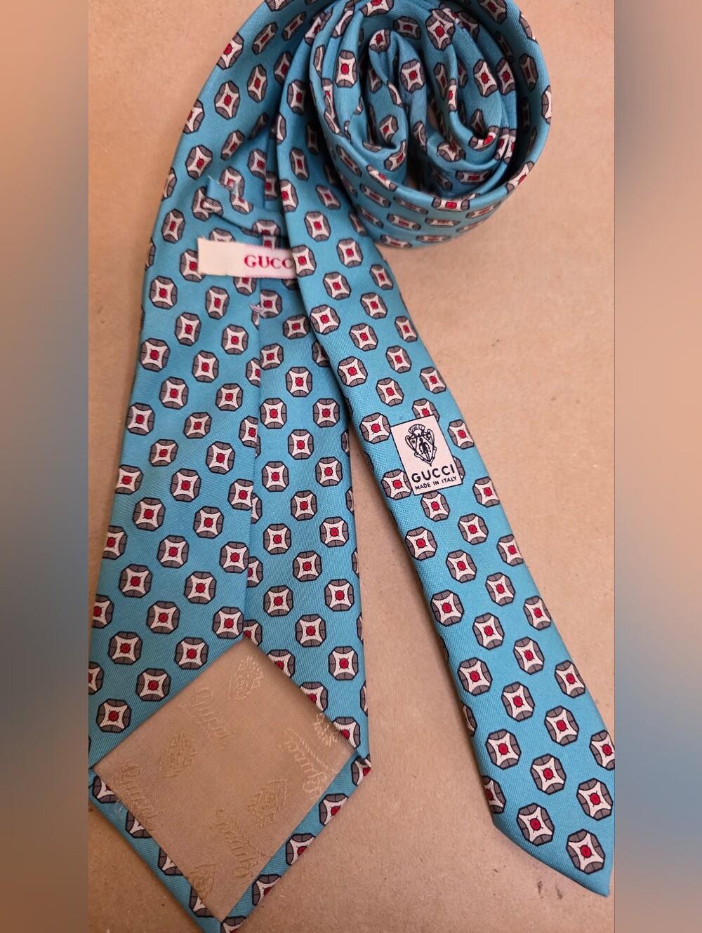 Gucci Men's Regular Size Tie Italy